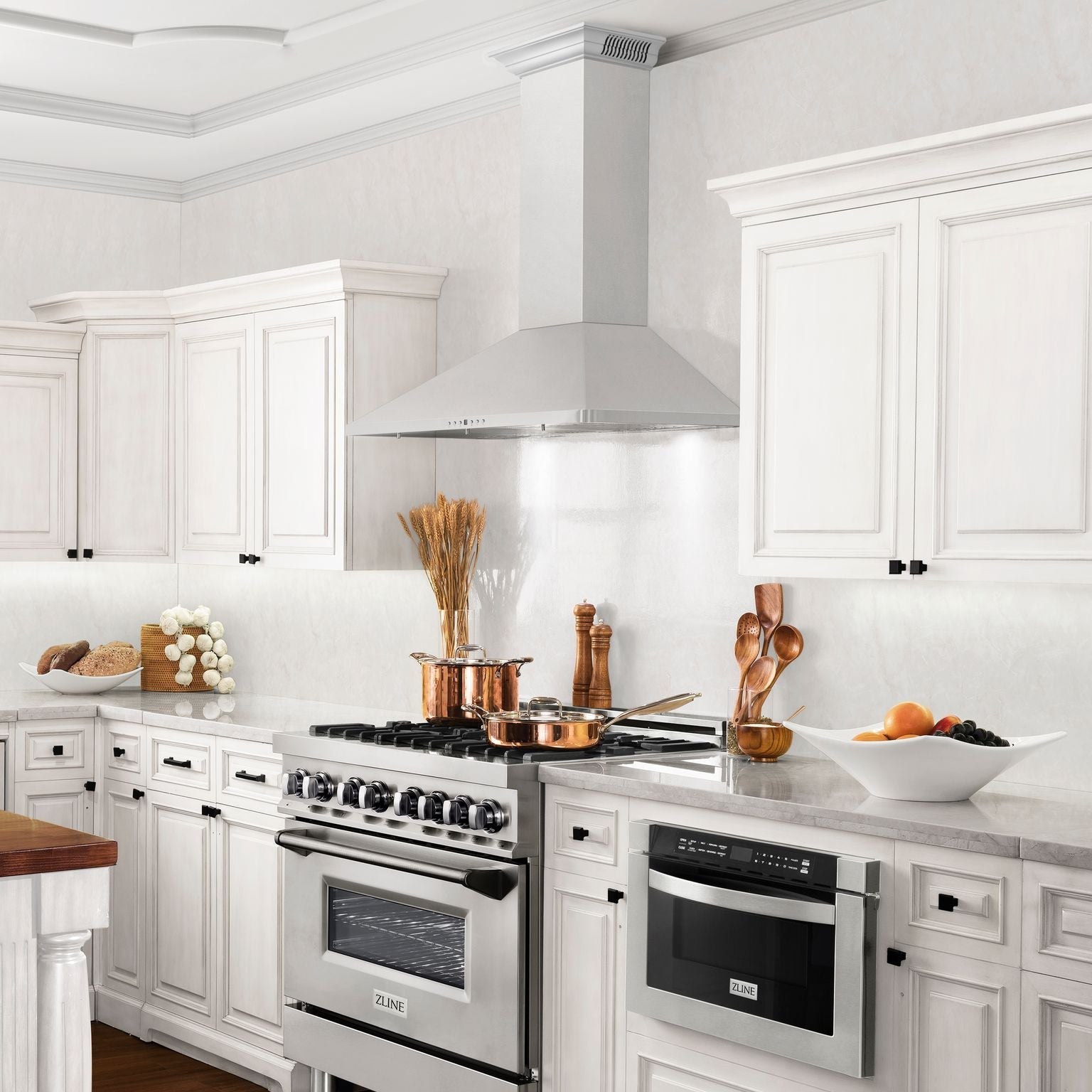 ZLINE 30 in. Wall Mount Range Hood in Stainless Steel with Built-in CrownSound™ Bluetooth Speakers, KF1CRN-BT-30 - Smart Kitchen Lab