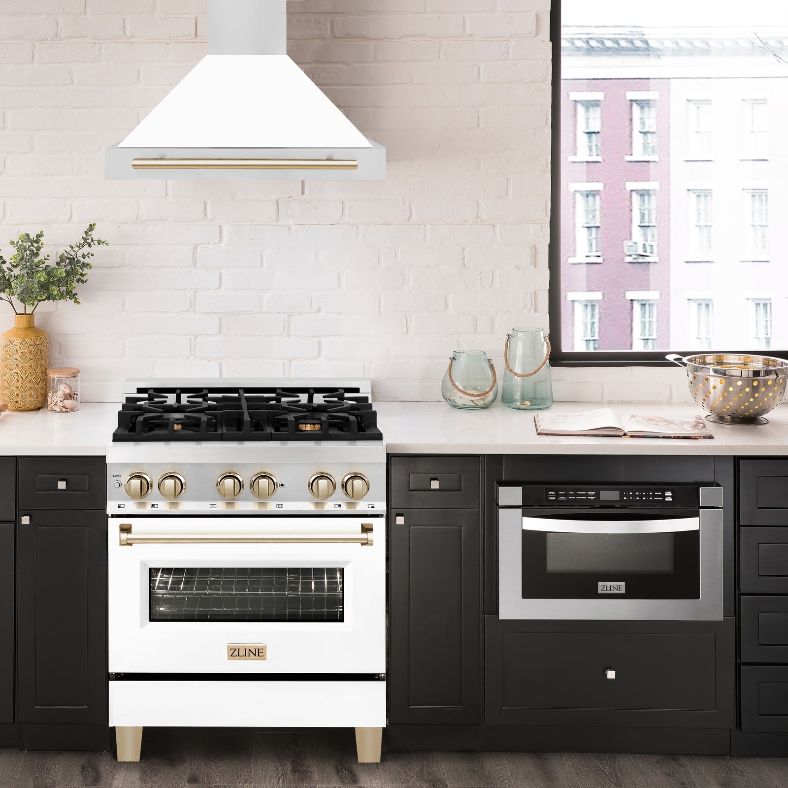 ZLINE 30 Inch Autograph Edition Stainless Steel Range Hood with White Matte Shell and Gold Handle, KB4STZ-WM30-G - Smart Kitchen Lab