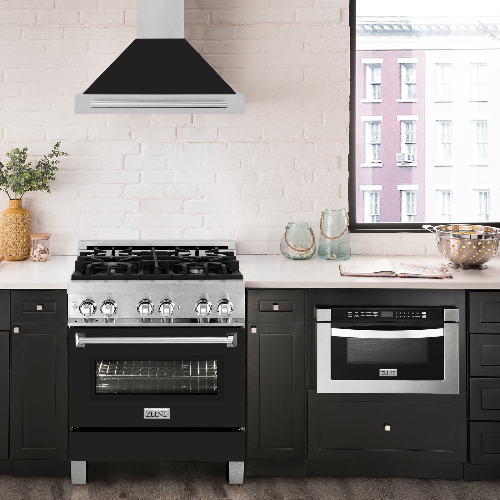 ZLINE 30 Inch DuraSnow® Stainless Steel Range Hood with Black Matte Shell and Stainless Steel Handle, KB4SNX-BLM-30 - Smart Kitchen Lab