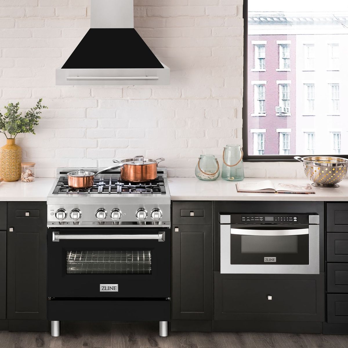 ZLINE 30 Inch Stainless Steel Range Hood with Black Matte Shell and Stainless Steel Handle, 8654STX-BLM-30 - Smart Kitchen Lab