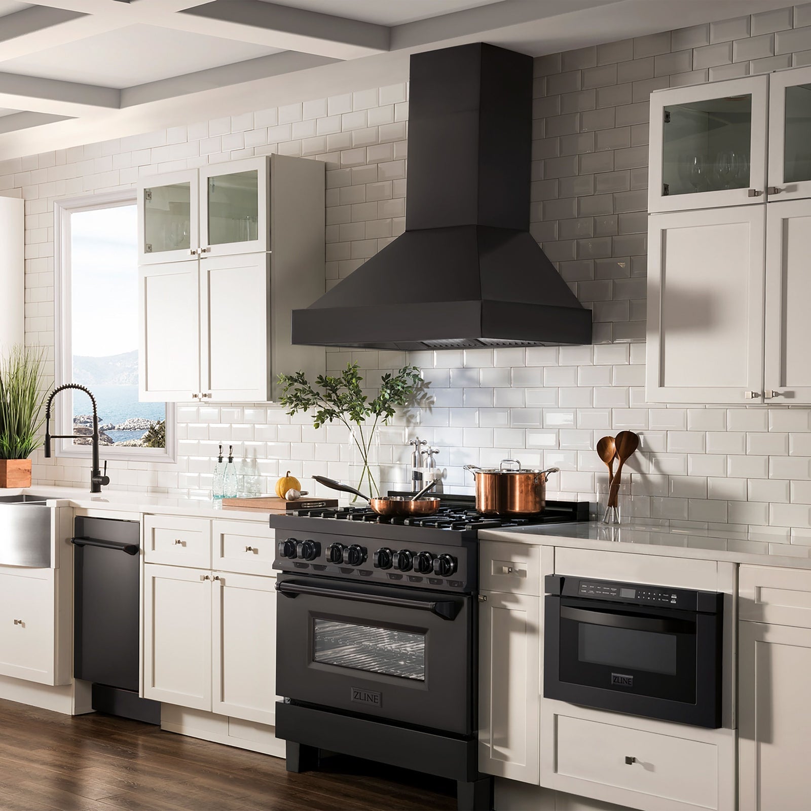 ZLINE 36 in. 700 CFM Black Stainless Steel Wall Mount Range Hood, BS655N-36 - Smart Kitchen Lab