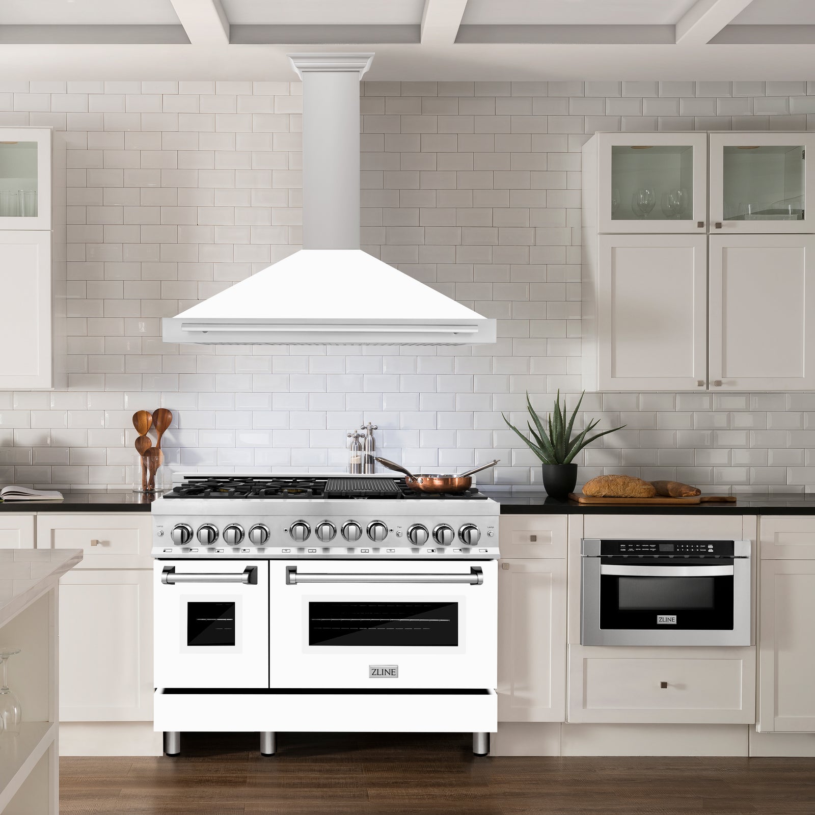 ZLINE 48 Inch DuraSnow® Stainless Steel Range Hood with White Matte Shell and Stainless Steel Handle, KB4SNX-WM-48 - Smart Kitchen Lab