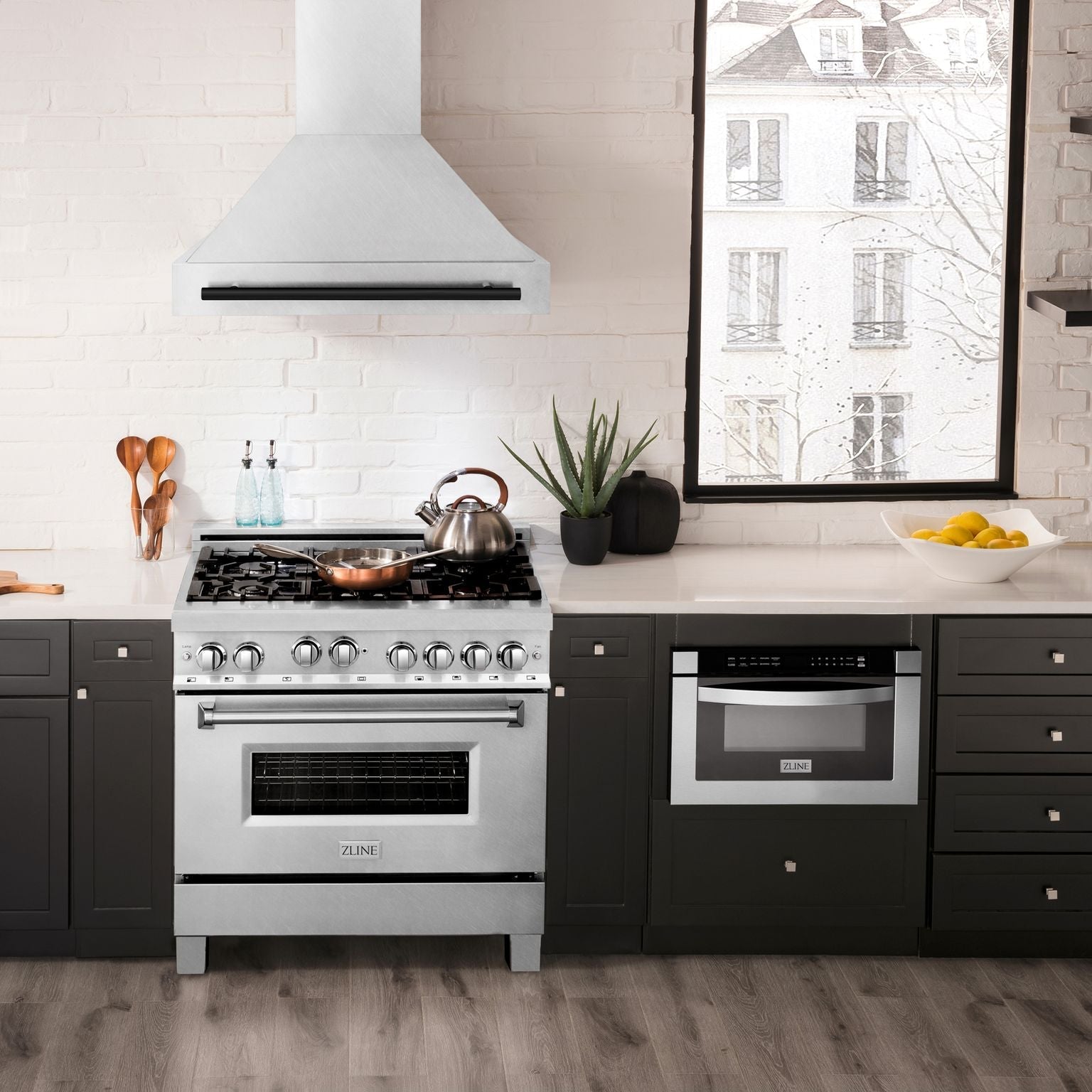 ZLINE Autograph 36 Inch DuraSnow® Stainless Steel Range Hood with Matte Black Handle, 8654SNZ-36-MB - Smart Kitchen Lab