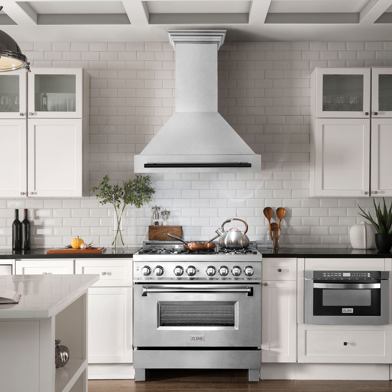 ZLINE Autograph 36 Inch DuraSnow® Stainless Steel Range Hood with Matte Black Handle, 8654SNZ-36-MB - Smart Kitchen Lab