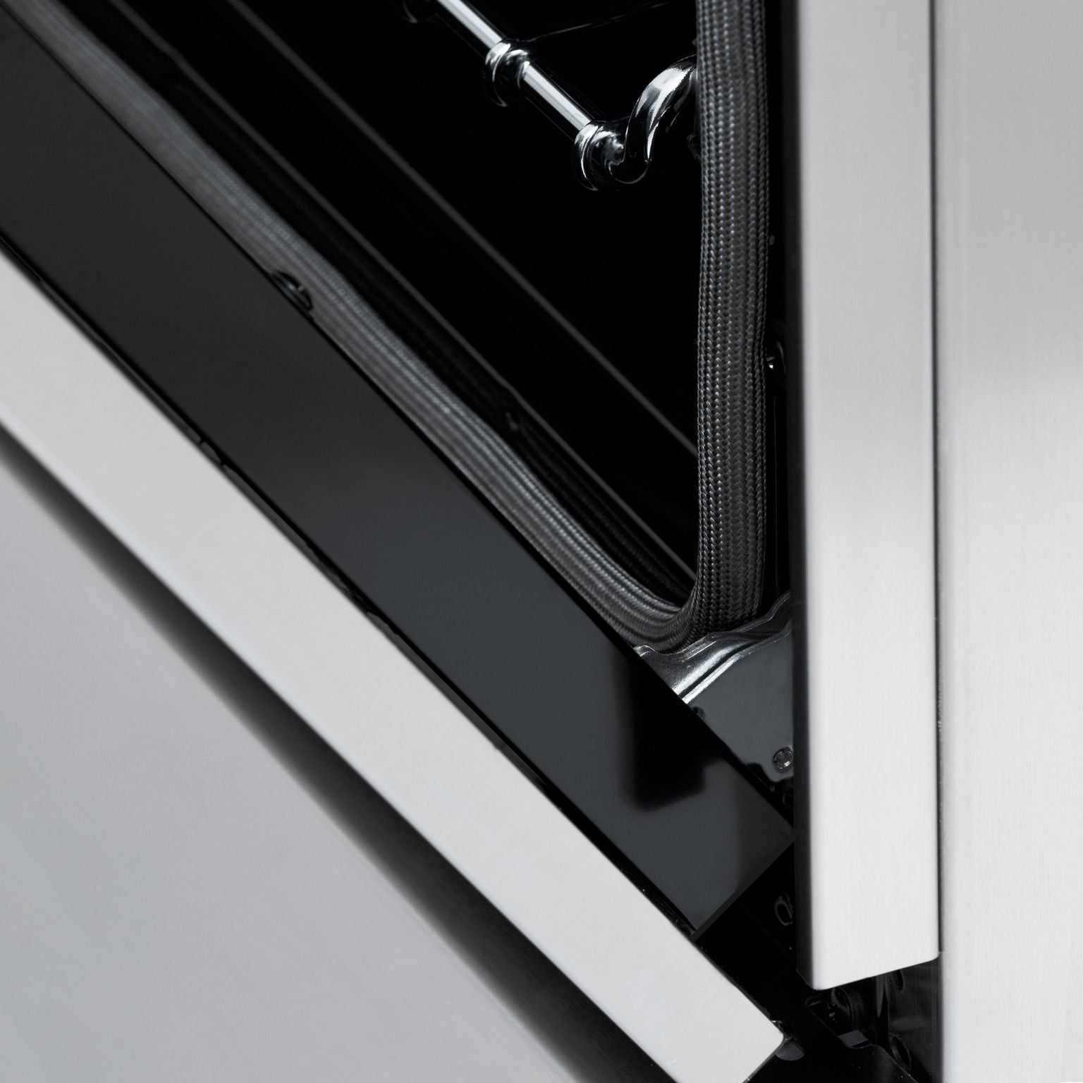 ZLINE Autograph Edition 30 in. 4.0 cu. ft. Range with Gas Burner and Gas Oven in Stainless Steel with Gold Accents, RGZ-30-G - Smart Kitchen Lab