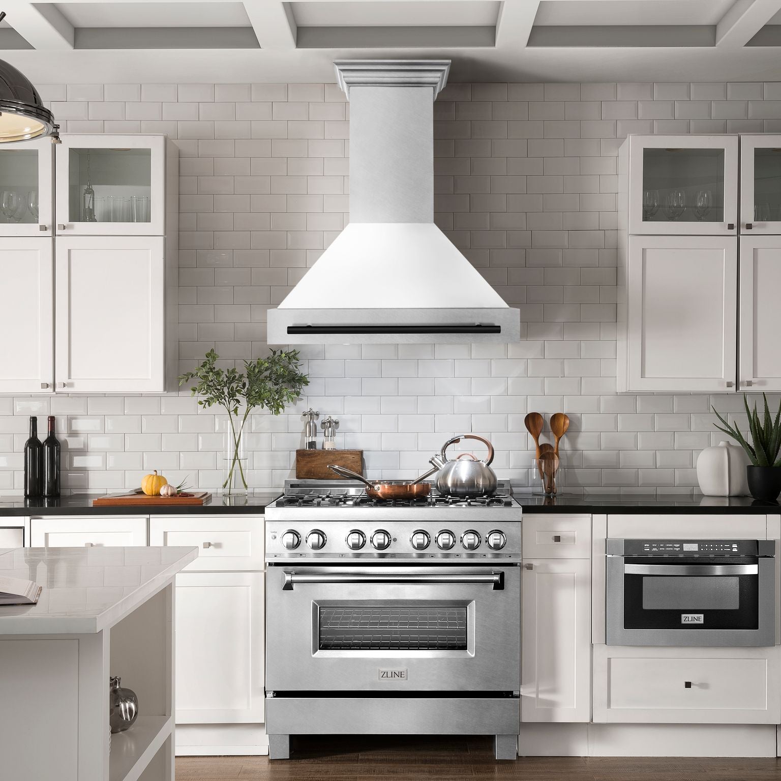 ZLINE Autograph Edition 36 Inch DuraSnow® Stainless Steel Range Hood with White Matte Shell and Matte Black Handle, 8654SNZ-WM36-MB - Smart Kitchen Lab