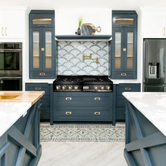 ZLINE Autograph Edition 48 Inch Porcelain Rangetop with 7 Gas Burners in Black Stainless Steel and Gold Accents, RTBZ-48-G - Smart Kitchen Lab